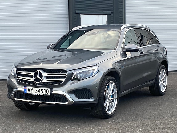 Mercedes-Benz GLC350 e 2 of 5