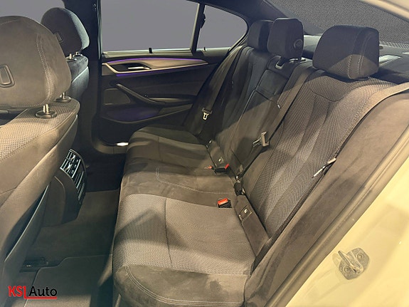BMW 530e 15 of 30