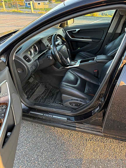 Volvo S60 10 of 14