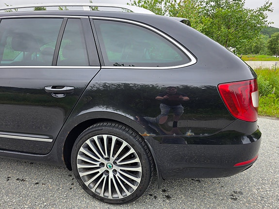 Skoda Superb 5 of 5