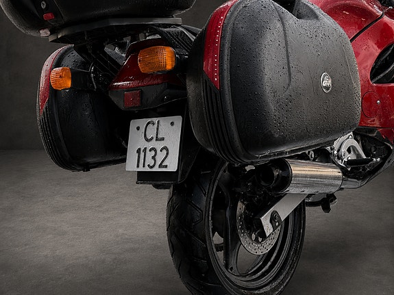 Suzuki GSX-F 750 | Veteran | Slingshot | Givi | Ny service | 98hk 13 of 14