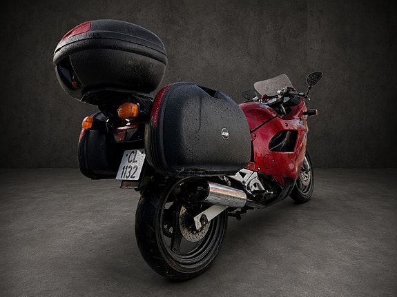Suzuki GSX-F 750 | Veteran | Slingshot | Givi | Ny service | 98hk 6 of 14