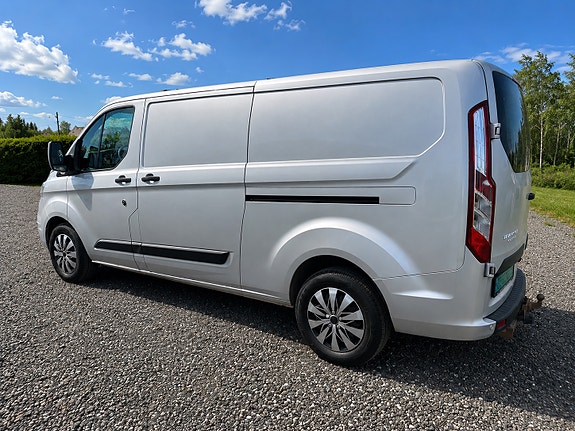 Ford Transit Custom 320L 5 of 5