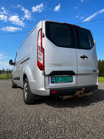 Ford Transit Custom 320L 6 of 12