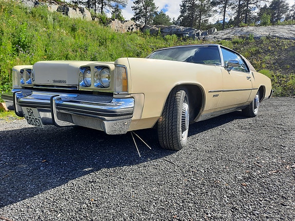 Oldsmobile Toronado 16 of 30