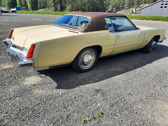 Oldsmobile Toronado 11 of 30