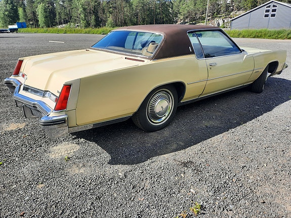 Oldsmobile Toronado 4 of 30
