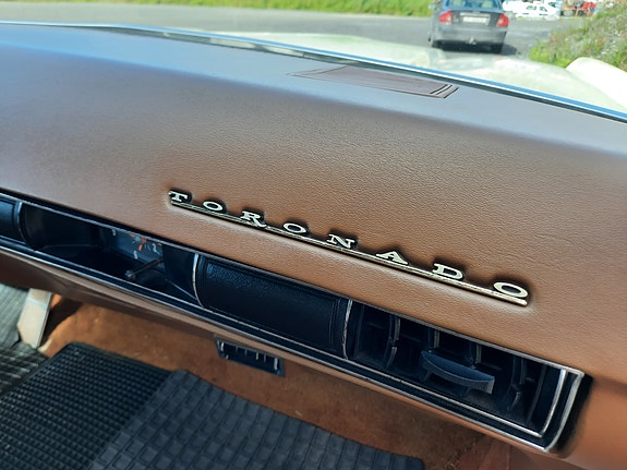 Oldsmobile Toronado 24 of 30