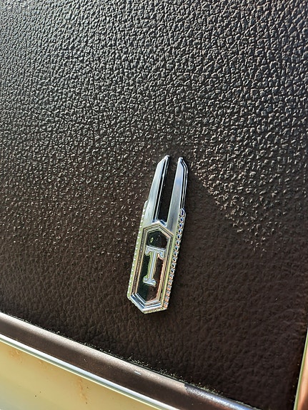 Oldsmobile Toronado 12 of 30