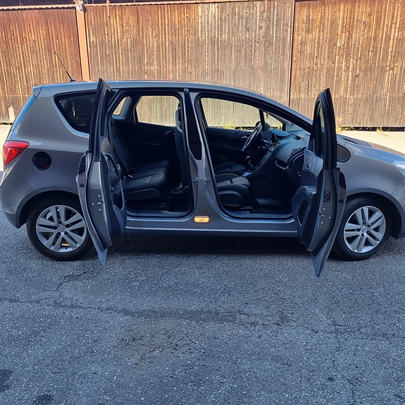 Opel Meriva 4 of 10