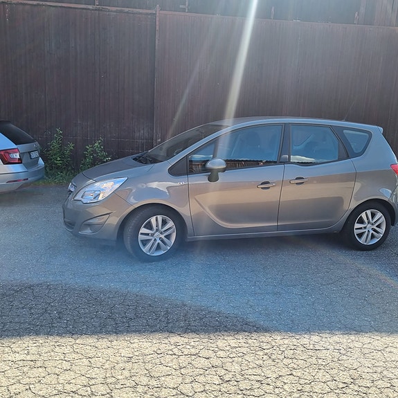 Opel Meriva 2 of 10
