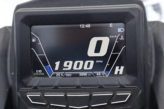 Polaris 800 Titan XC 5 of 6