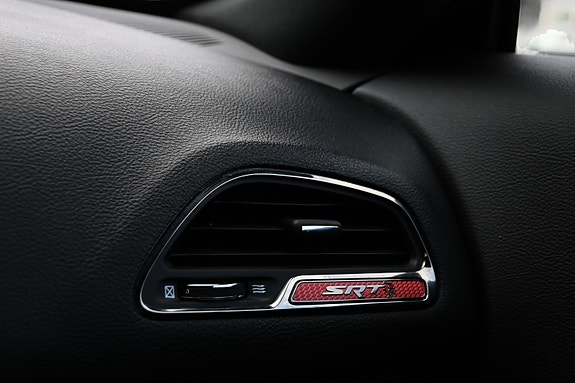 Dodge Challenger 19 of 20