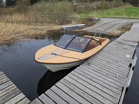 Draco 1700 med nybygget motor selges 2 of 6