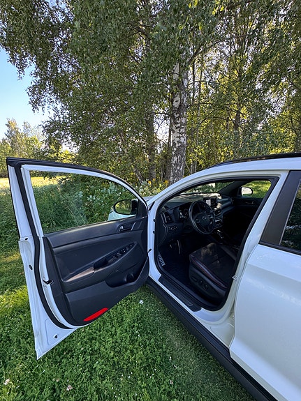 Hyundai Tucson 13 of 22