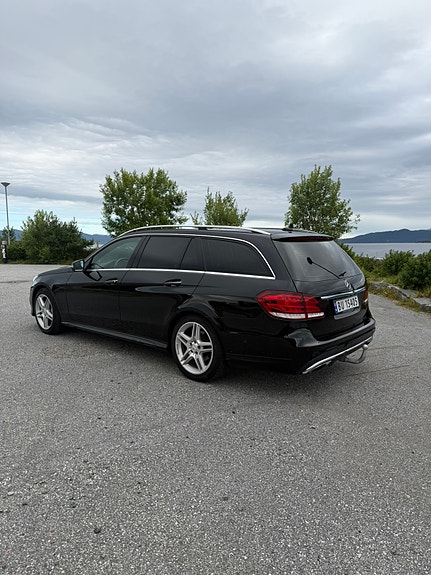 Mercedes-Benz E350 30 of 30