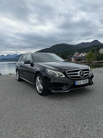 Mercedes-Benz E350 3 of 30