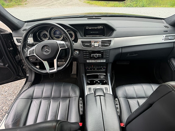 Mercedes-Benz E350 26 of 30