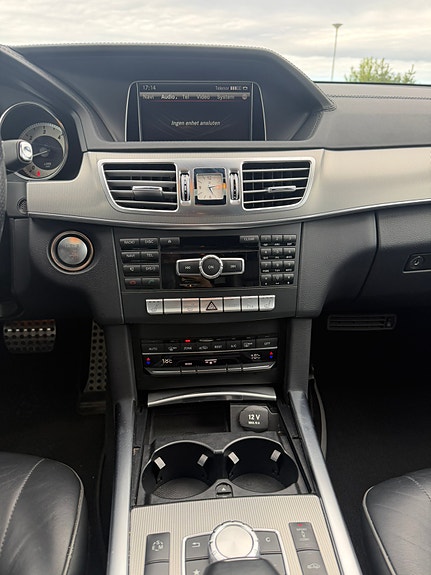 Mercedes-Benz E350 18 of 30