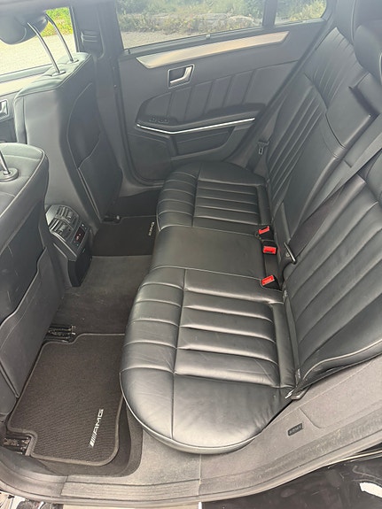 Mercedes-Benz E350 19 of 30