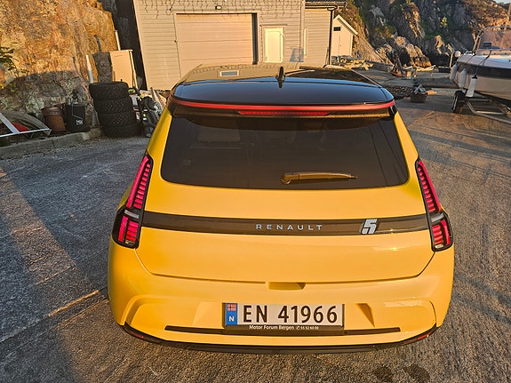 Renault 5 E-Tech 18 of 30