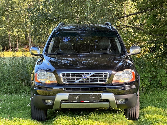 Volvo XC90 4 of 5