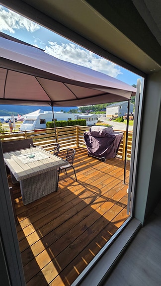 Hobby Prestige 600 - Ferdig helårs fritidsplass 1,5 time fra Oslo – totalrenovert spikertelt, to terrasser, plassleie betalt til mai 2027 25 of 30