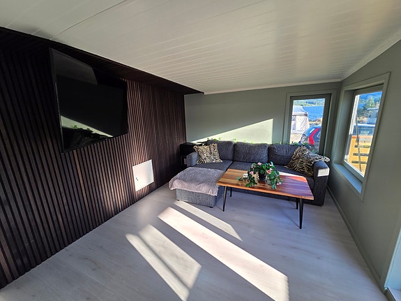 Hobby Prestige 600 - Ferdig helårs fritidsplass 1,5 time fra Oslo – totalrenovert spikertelt, to terrasser, plassleie betalt til mai 2027 9 of 30