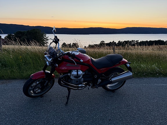 Moto Guzzi Griso 850 2 of 5