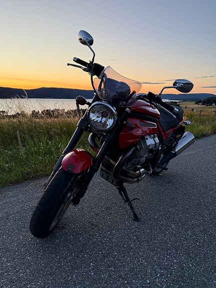 Moto Guzzi Griso 850 5 of 5
