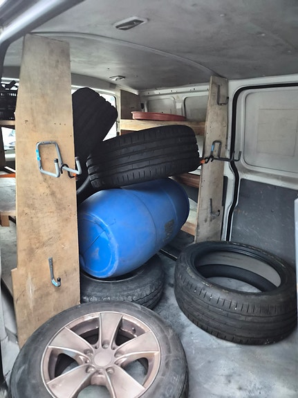 Volkswagen Transporter 12 of 12