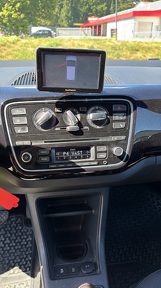 Volkswagen UP! 13 of 18
