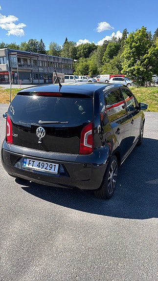 Volkswagen UP! 5 of 18