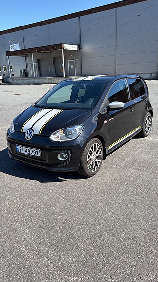 Volkswagen UP! 3 of 18