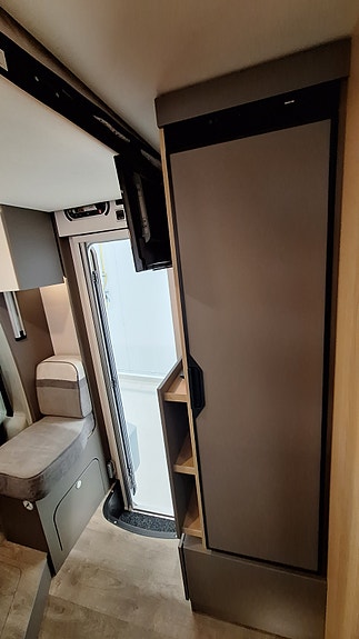 LMC Tourer Lift H 660 G - Solcelle - Gulv varme 27 of 30