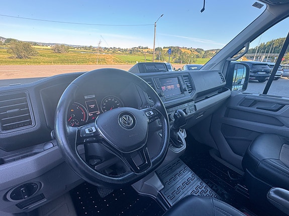 Volkswagen Crafter 13 of 16