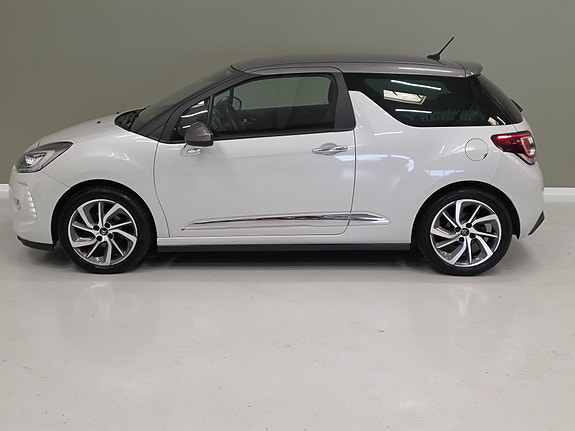 Citroen DS3 2 of 21