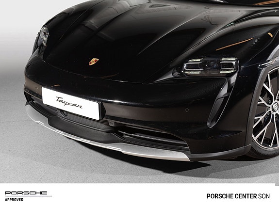 Porsche Taycan Cross Turismo 7 of 30