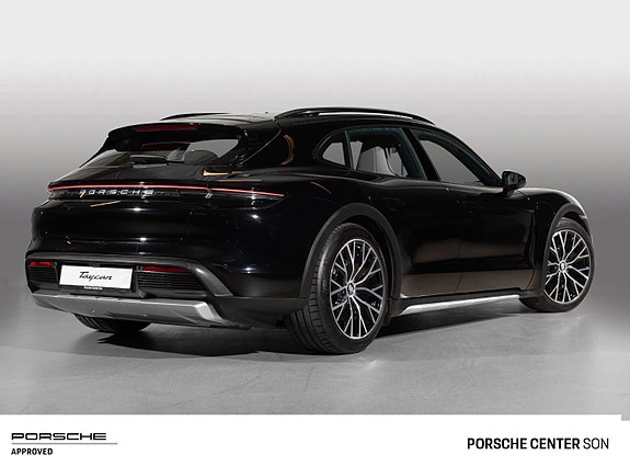 Porsche Taycan Cross Turismo 3 of 30