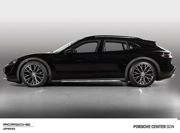Porsche Taycan Cross Turismo 2 of 30