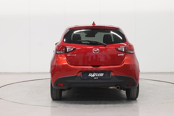 Mazda 2 3 of 5