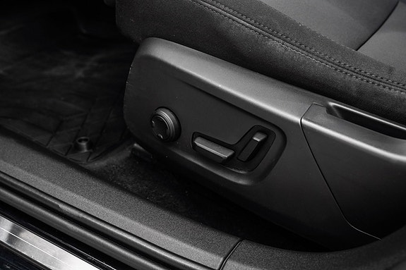 Polestar 2 12 of 30