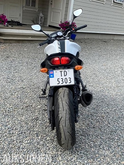 Yamaha FZ8-N 3 of 5