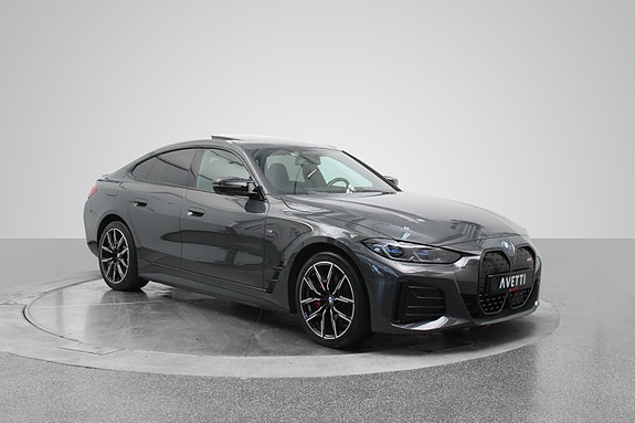 BMW i4 3 of 5
