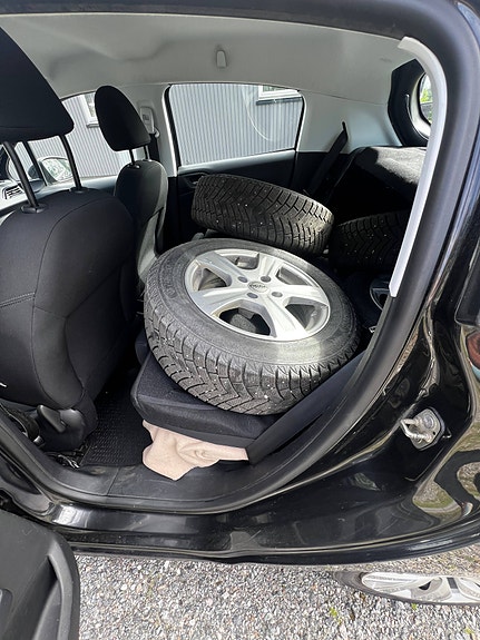 Peugeot 208 6 of 6