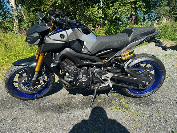 Yamaha MT-09 SP 2 of 14