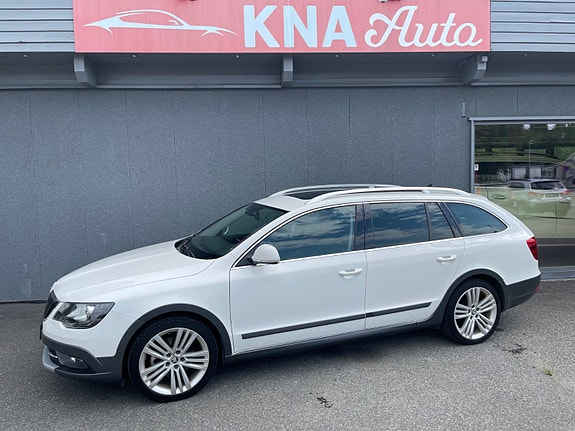 Skoda Superb 2 of 5
