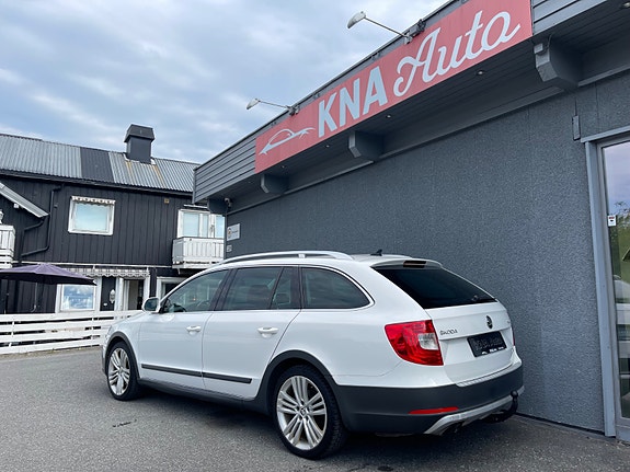 Skoda Superb 4 of 5