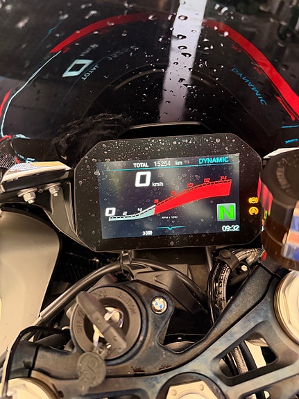 BMW S 1000 RR 10 of 17