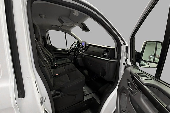 Ford Transit Custom 10 of 21
